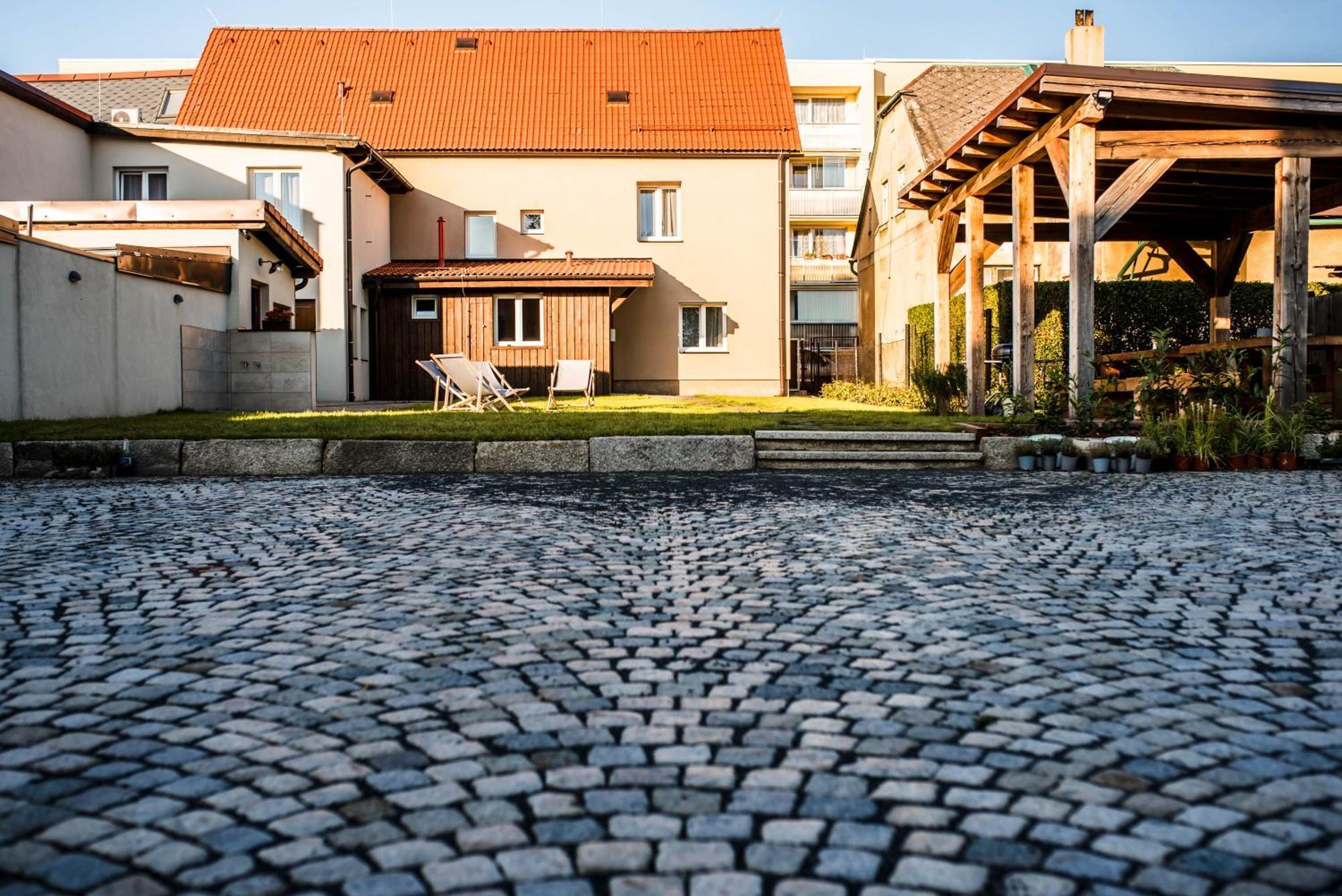 Apartmany Zeme Nove Mesto pod Smrkem Bagian luar foto